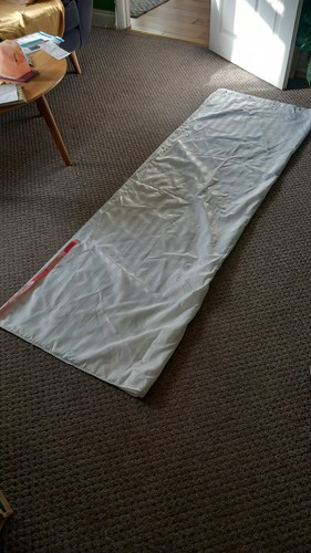 White striped contour - contour, shower